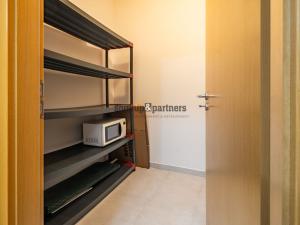 Pronájem bytu 2+kk, Jesenice, Cedrová, 71 m2