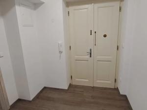 Pronájem bytu 2+1, Praha - Krč, U strže, 91 m2