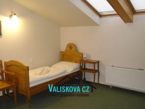 Pronájem bytu 1+kk, Kroměříž, Riegrovo náměstí, 25 m2