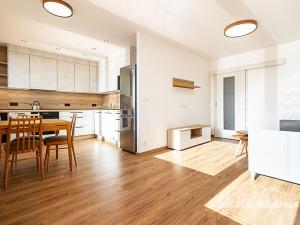 Pronájem bytu 3+kk, Praha - Krč, Hurbanova, 66 m2