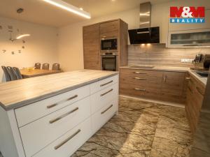 Prodej rodinného domu, Pouzdřany, Za Obecním úřadem, 207 m2