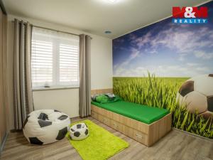 Prodej rodinného domu, Pouzdřany, Za Obecním úřadem, 207 m2