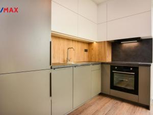 Pronájem bytu 4+kk, Praha - Záběhlice, Mattioliho, 126 m2