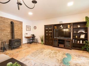 Prodej vícegeneračního domu, Benešov nad Černou, 295 m2