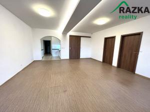 Pronájem bytu 3+kk, Planá, 82 m2