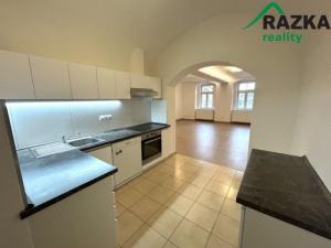 Pronájem bytu 3+kk, Planá, náměstí Svobody, 82 m2