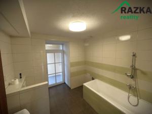 Pronájem bytu 3+kk, Planá, náměstí Svobody, 82 m2