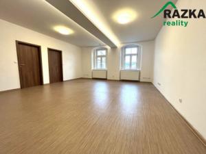 Pronájem bytu 3+kk, Planá, náměstí Svobody, 82 m2