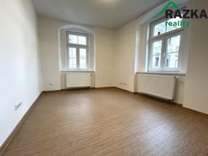 Pronájem bytu 3+kk, Planá, náměstí Svobody, 82 m2