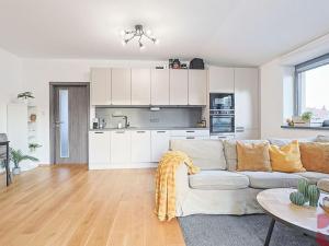 Prodej bytu 3+kk, Praha - Lhotka, Slepá I, 74 m2