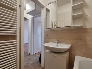 Pronájem bytu 2+kk, Praha - Vršovice, Rybalkova, 45 m2