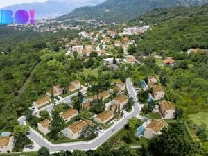 Prodej vily, Kavač,Černá Hora, 74 m2