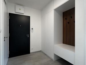 Pronájem bytu 2+kk, Praha - Karlín, U Sluncové, 56 m2