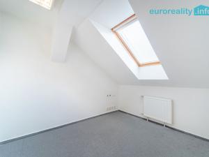 Pronájem kanceláře, Tachov, náměstí Republiky, 27 m2