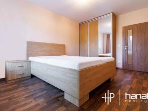 Pronájem bytu 2+kk, Olomouc, Janského, 78 m2