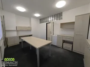 Pronájem kanceláře, Uherské Hradiště, Dlouhá, 65 m2