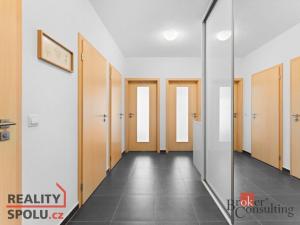 Pronájem bytu 2+kk, Pardubice - Trnová, Jana Hrubého, 56 m2