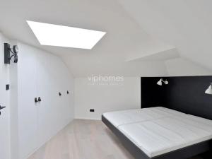 Pronájem bytu 2+kk, Praha - Vinohrady, náměstí Jiřího z Poděbrad, 160 m2