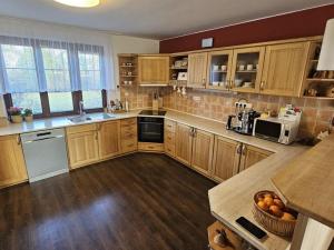 Prodej rodinného domu, Rožmitál pod Třemšínem, Sladkovského, 200 m2