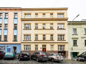 Pronájem bytu 1+kk, Praha - Žižkov, Rokycanova, 41 m2