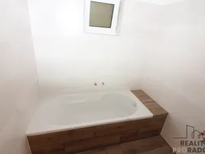 Prodej rodinného domu, Chvalovice, 213 m2