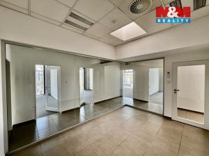 Pronájem kanceláře, Nupaky, Komerční, 100 m2