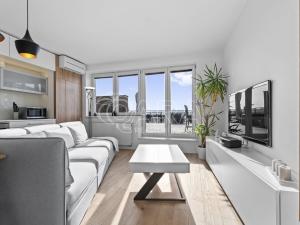 Pronájem bytu 3+kk, Praha - Hostivař, Pražská, 195 m2