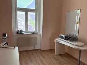 Pronájem kanceláře, Praha - Smíchov, Nádražní, 145 m2