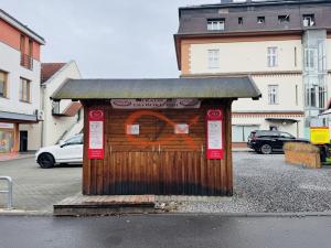 Pronájem obchodního prostoru, Rožnov pod Radhoštěm, Nerudova, 9 m2
