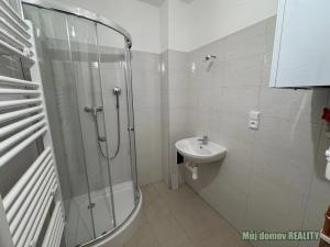 Pronájem bytu 2+kk, Praha - Vršovice, Bulharská, 43 m2
