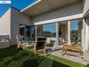 Prodej bytu 3+kk, Oslavany, náměstí 13. prosince, 76 m2