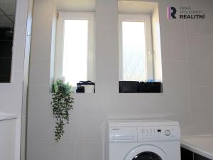 Pronájem bytu 2+kk, Karlovy Vary - Dvory, K. Kučery, 57 m2