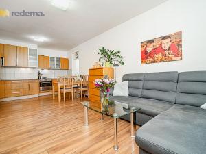 Pronájem bytu 3+kk, Praha - Strašnice, Nučická, 69 m2