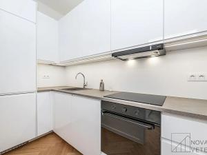 Prodej bytu 2+kk, Praha - Žižkov, Přemyslovská, 49 m2