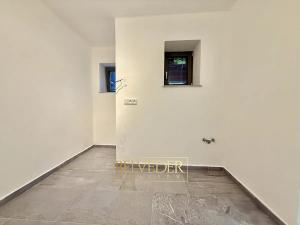 Prodej atypického bytu, Teplice, J. V. Sládka, 134 m2