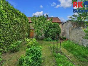 Prodej obchodního prostoru, Mnichovo Hradiště, Masarykovo náměstí, 300 m2