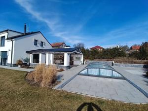 Prodej rodinného domu, Křížkový Újezdec, 228 m2