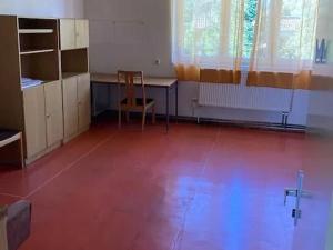 Pronájem výrobních prostor, Světice, V Zahradách, 150 m2