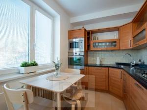 Pronájem bytu 2+kk, Praha - Záběhlice, Jabloňová, 52 m2