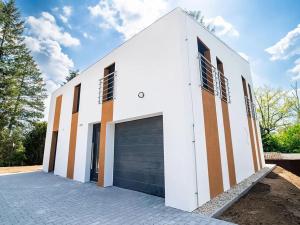 Pronájem rodinného domu, Kamenice, 183 m2