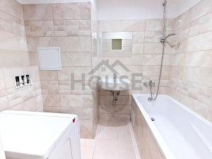 Prodej bytu 2+kk, Praha - Horní Měcholupy, Neapolská, 45 m2