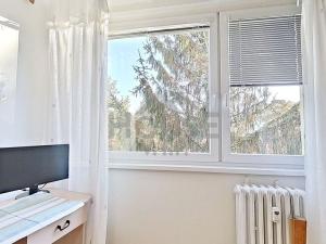 Prodej bytu 2+kk, Praha - Horní Měcholupy, Neapolská, 45 m2