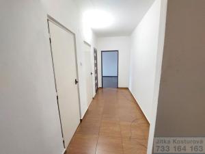 Prodej bytu 2+1, Krnov - Pod Bezručovým vrchem, Seifertova, 55 m2