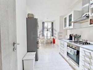 Prodej bytu 4+1, Praha - Holešovice, Bubenská, 100 m2