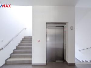 Pronájem kanceláře, Hradec Králové - Pražské Předměstí, U Koruny, 92 m2