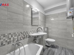 Pronájem bytu 2+1, Hradec Králové - Kukleny, Zelená, 61 m2