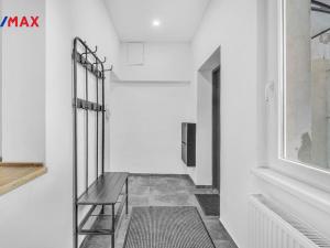 Pronájem bytu 2+1, Hradec Králové - Kukleny, Zelená, 58 m2