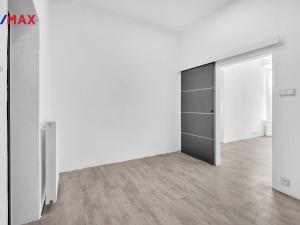 Pronájem bytu 2+1, Hradec Králové - Kukleny, Zelená, 58 m2