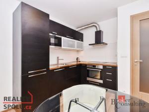 Pronájem bytu 1+kk, Praha - Libeň, Matějkova, 49 m2