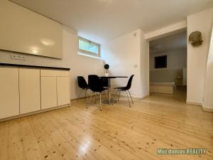 Pronájem bytu 2+1, Praha - Hradčany, Nový Svět, 60 m2